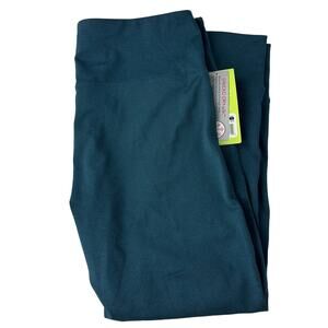 NWT Marika Sport Womens Performance Mid Rise Athletic Teal Capri Leggings Small